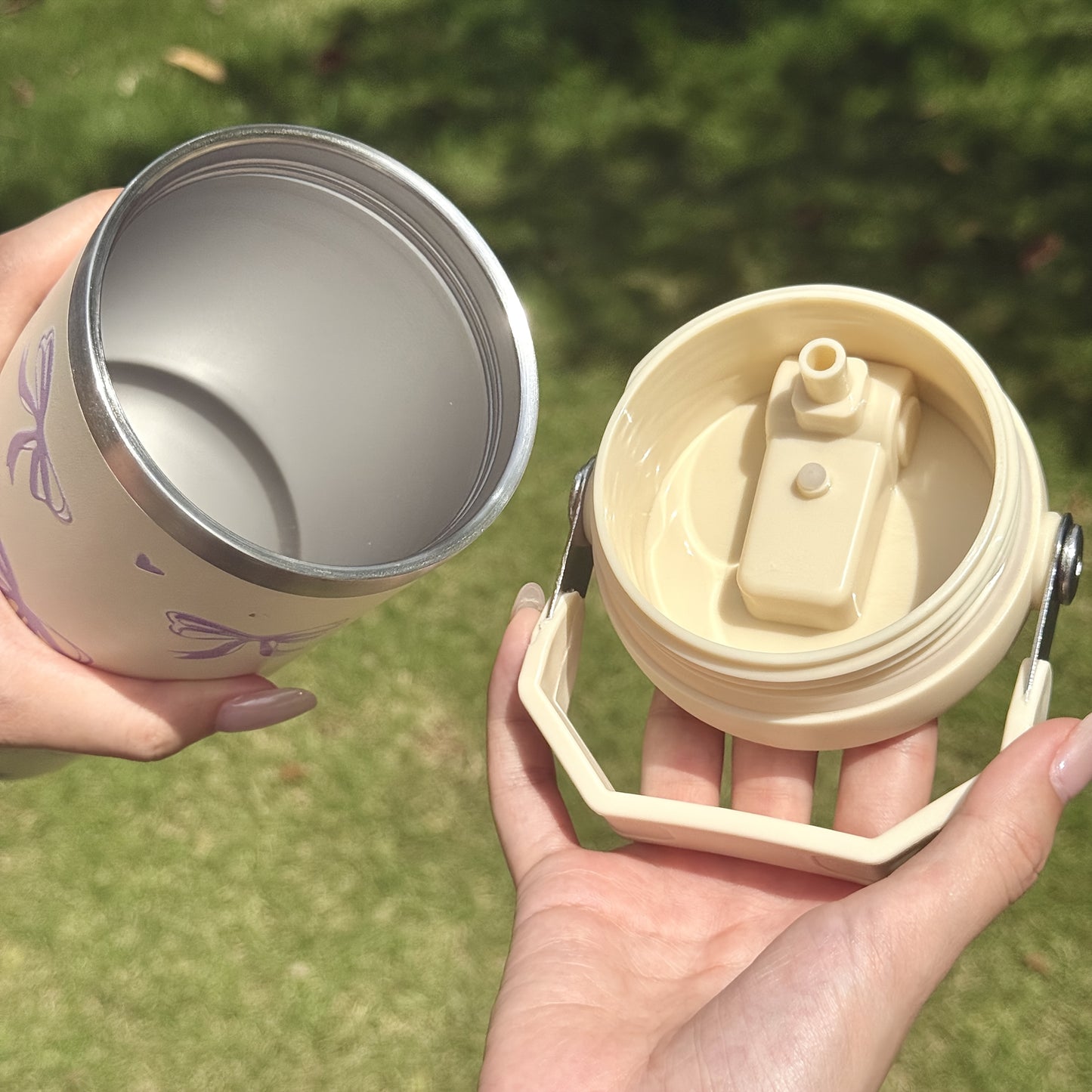 Insulated Travel Flask HILAKE 30oz Insulated Travel Flask with Handle - 1pc Leakproof Thermos for Hot\u002FCold Drinks, Beige & Pink Water Bottle, Cute Gift for Back to School, Weddings, Parties, Christmas, Thanksgiving, Mother's Day, Birthday